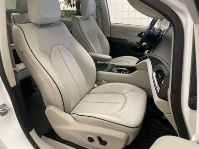 2021 Chrysler Pacifica Limited AWD