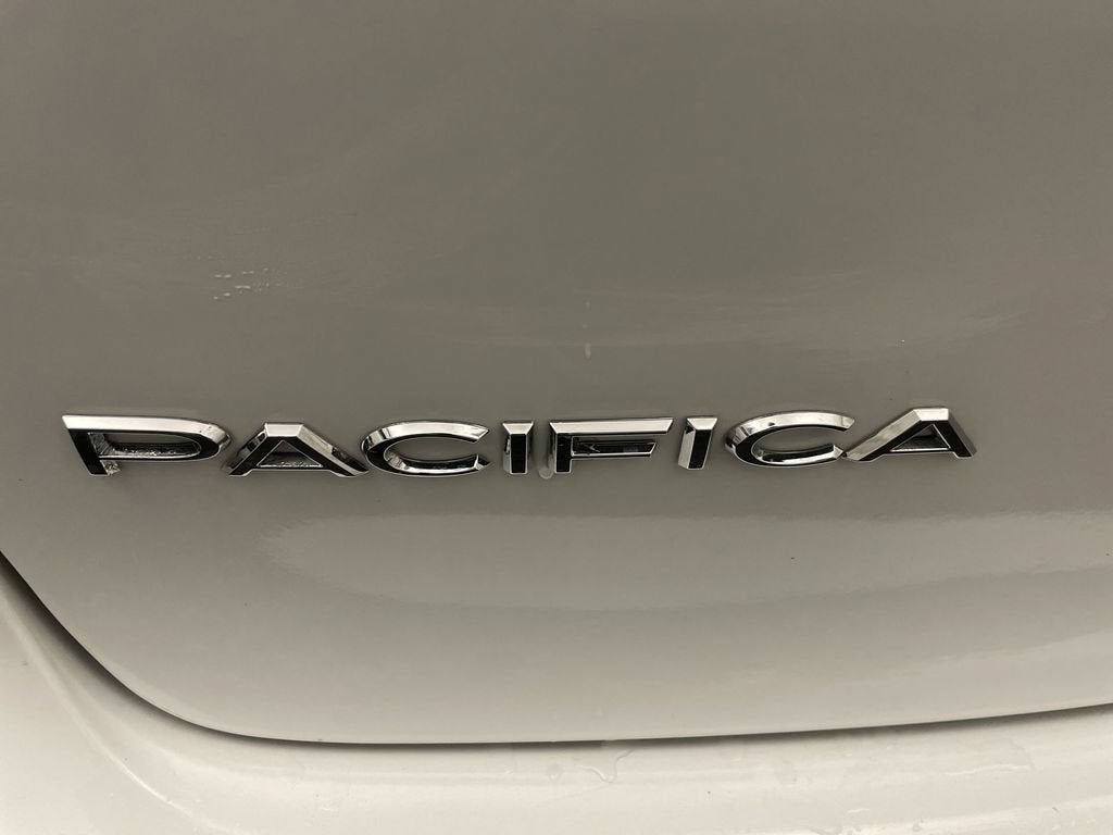 2021 Chrysler Pacifica Limited AWD