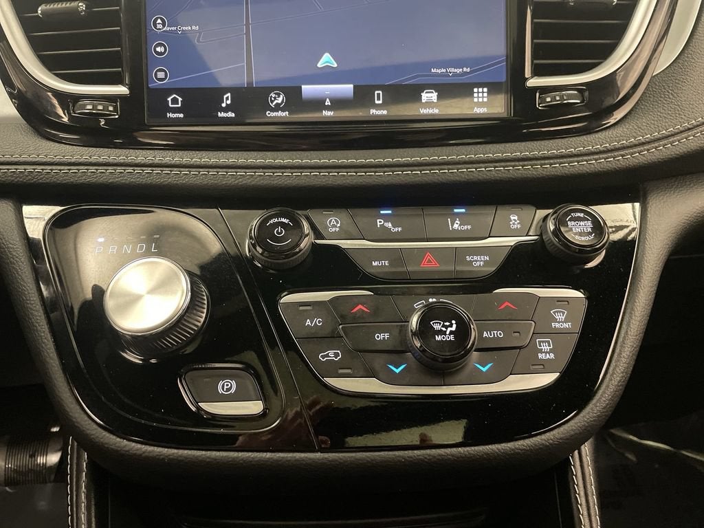 2025 Chrysler Pacifica Limited AWD