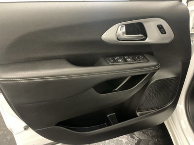 2025 Chrysler Pacifica Limited AWD