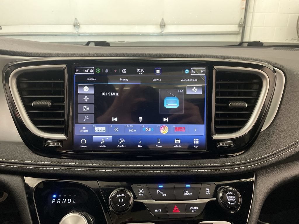 2025 Chrysler Pacifica Limited AWD