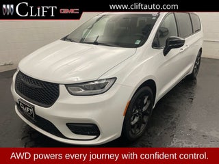 2025 Chrysler Pacifica Limited AWD