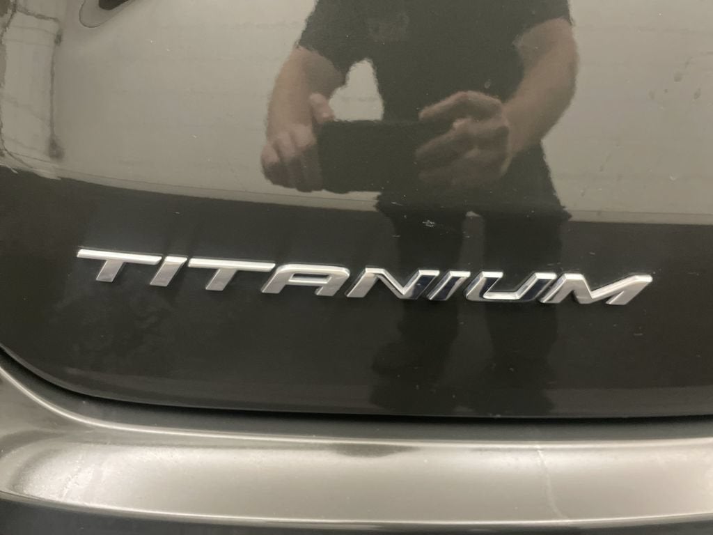 2023 Ford Edge Titanium