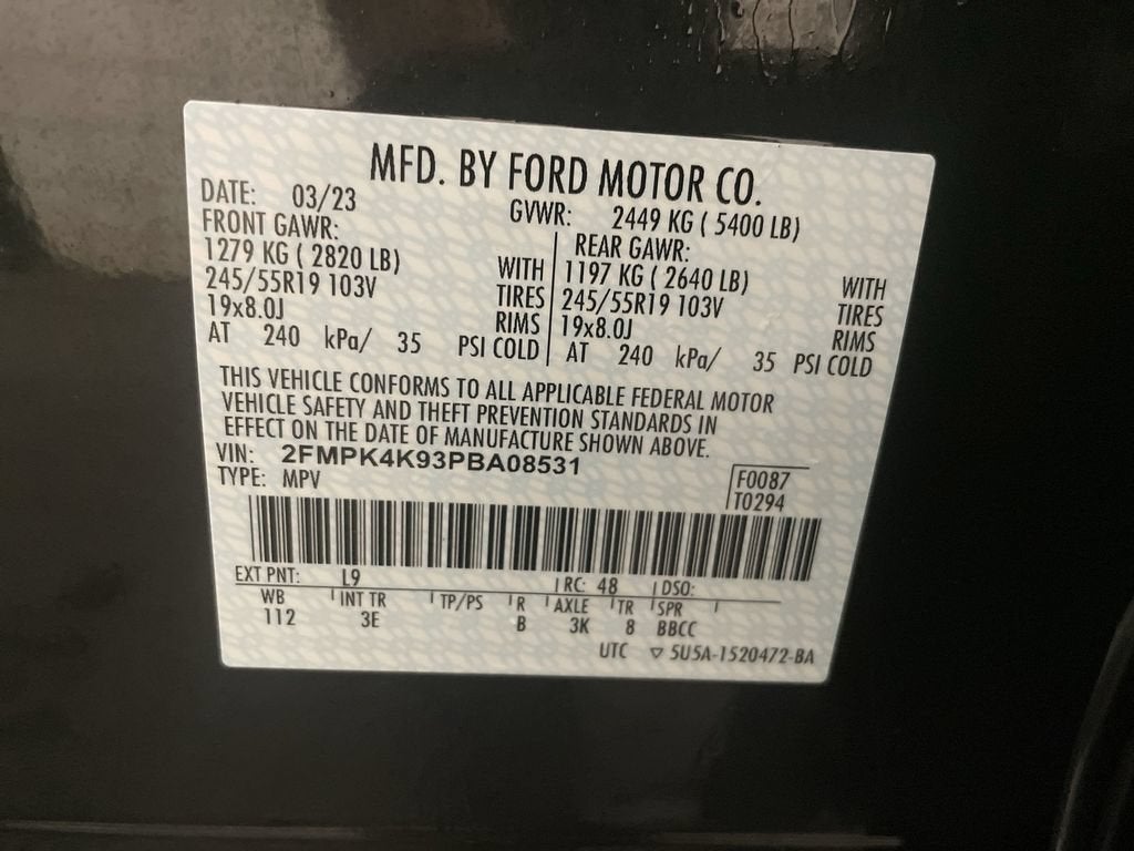 2023 Ford Edge Titanium