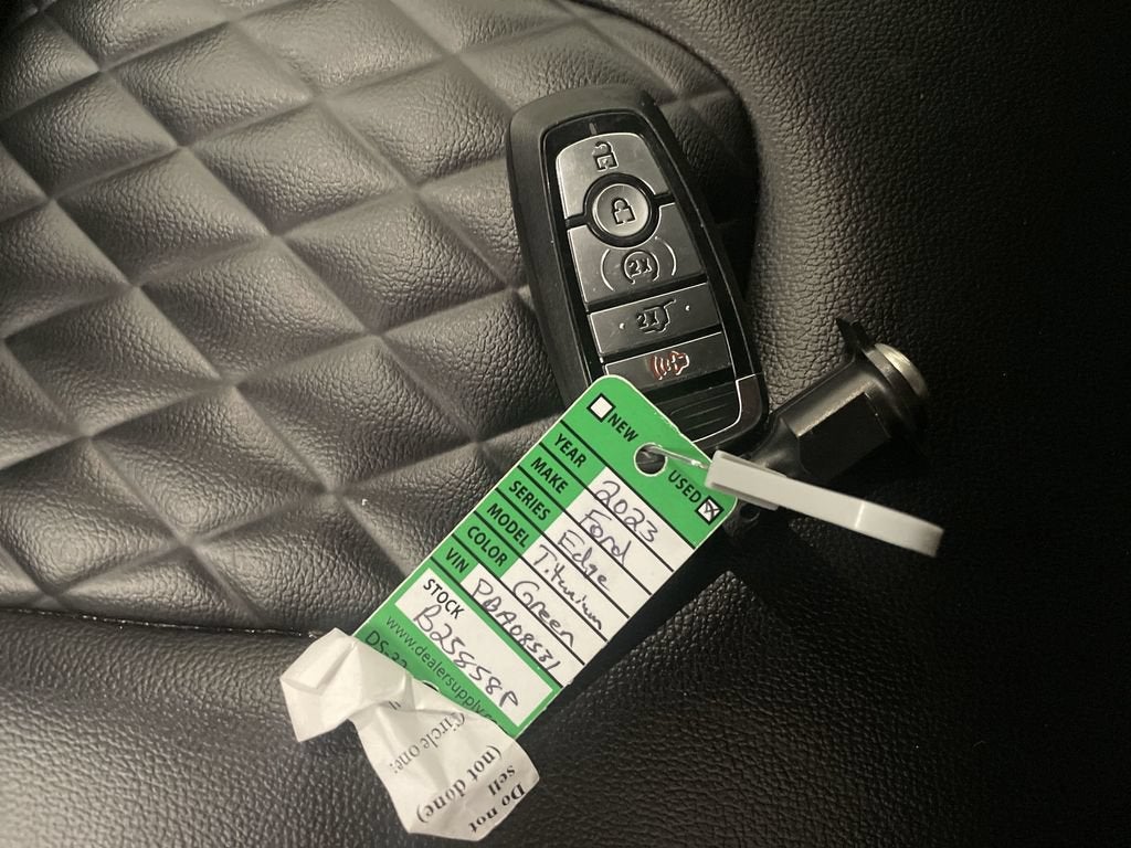 2023 Ford Edge Titanium