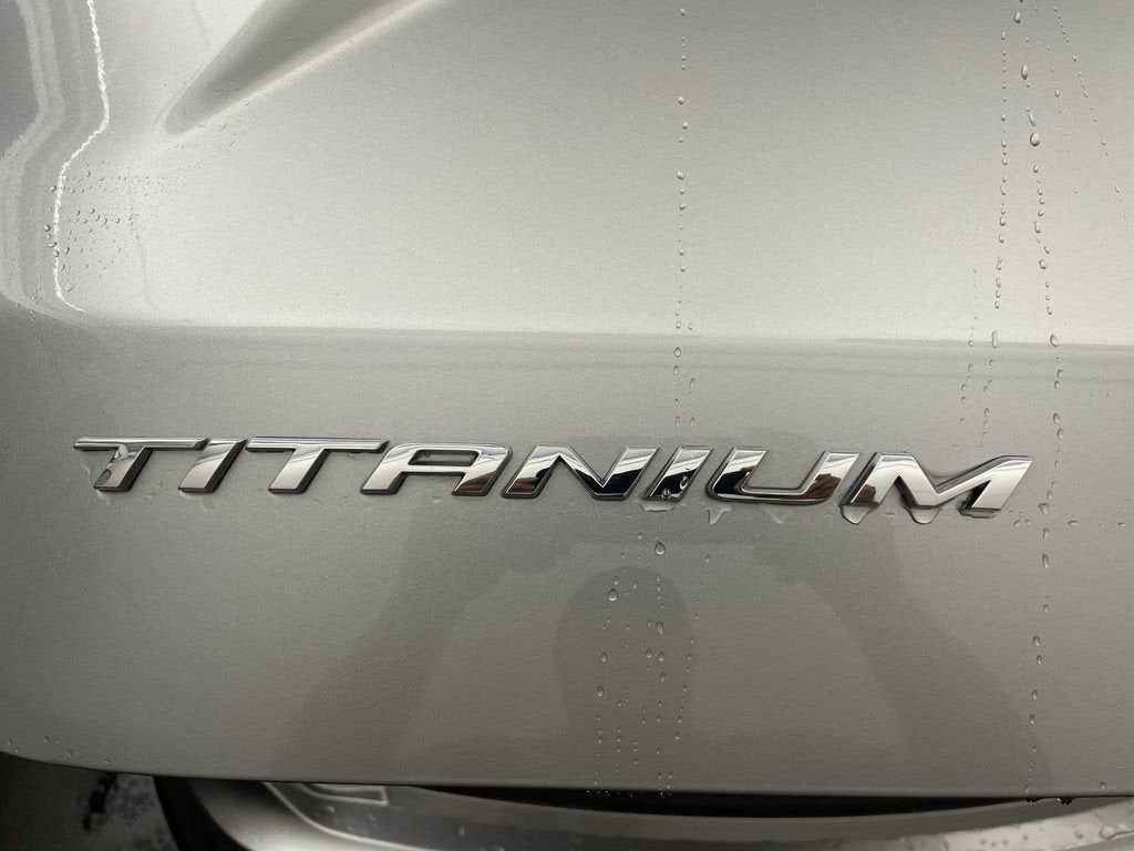 2023 Ford Edge Titanium