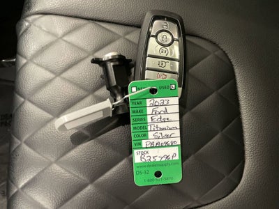 2023 Ford Edge Titanium