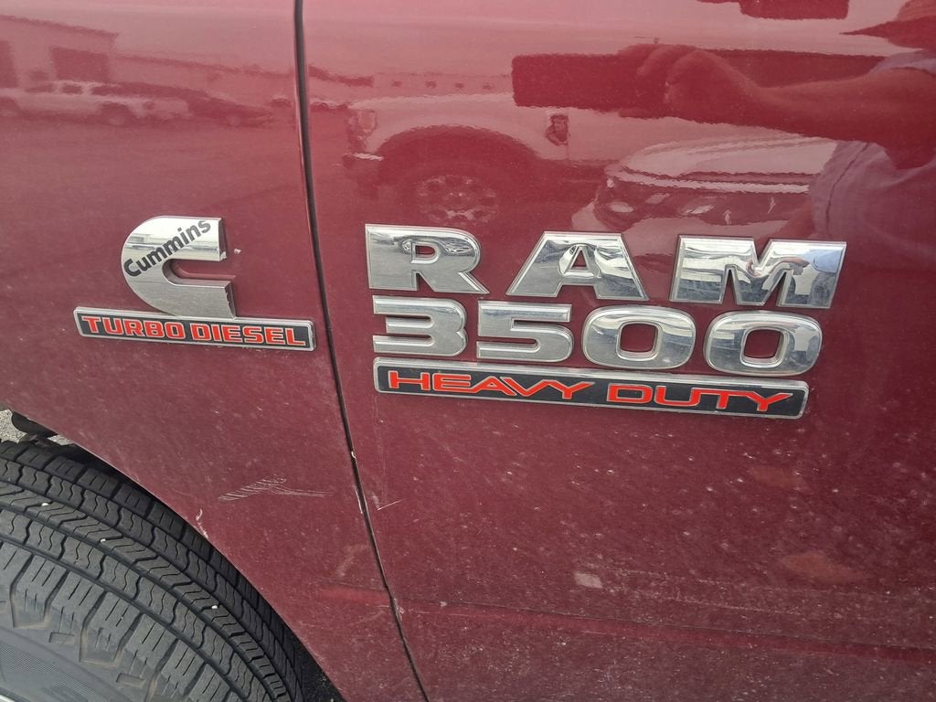 2018 RAM 3500 Tradesman Crew Cab 4x4 8' Box
