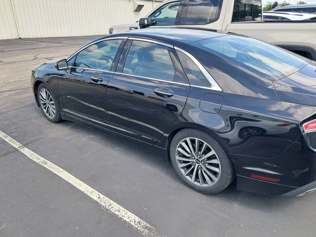 2020 Lincoln MKZ Standard