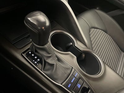 2022 Toyota Camry SE AWD