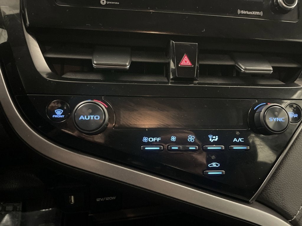 2022 Toyota Camry SE AWD