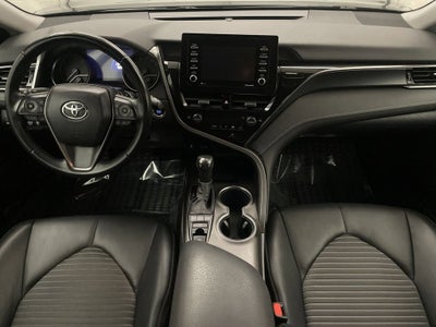 2022 Toyota Camry SE AWD