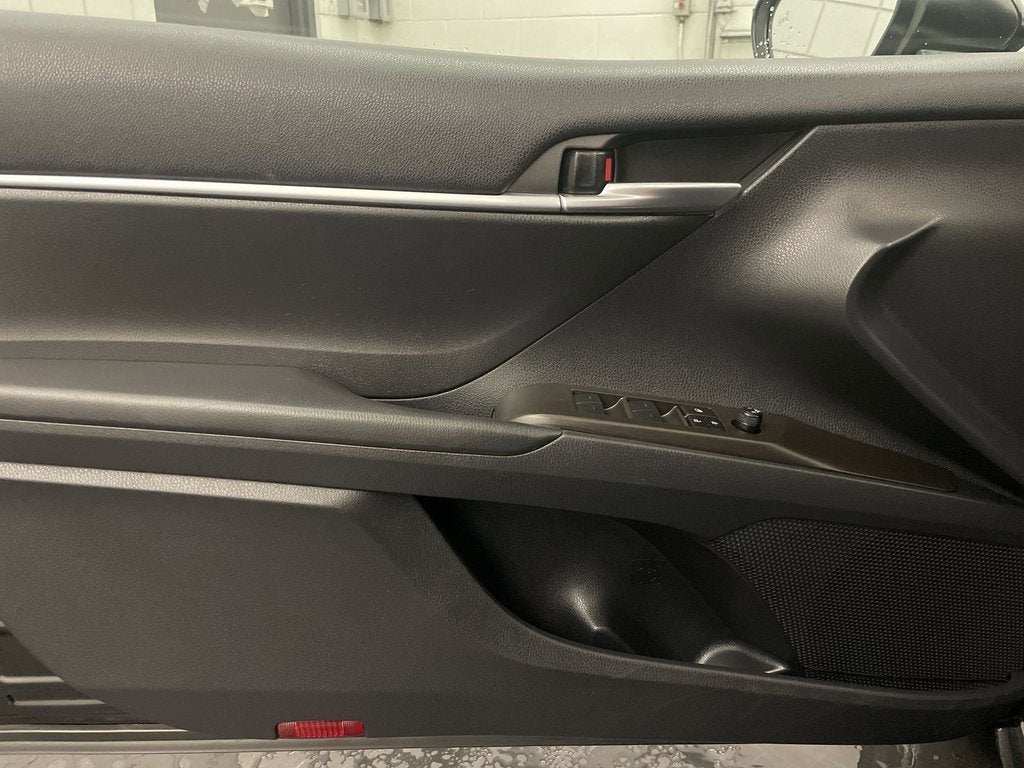 2022 Toyota Camry SE AWD