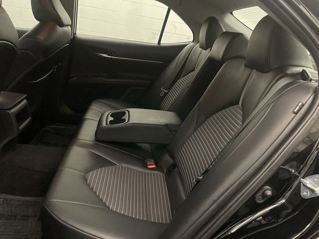 2022 Toyota Camry SE AWD