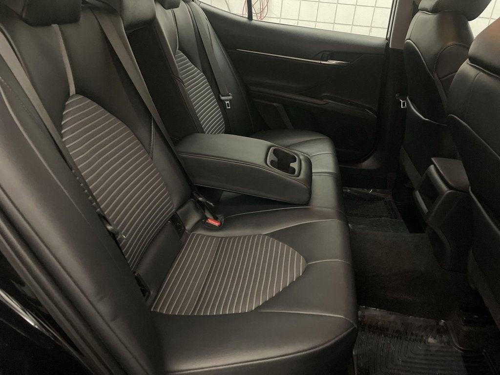 2022 Toyota Camry SE AWD