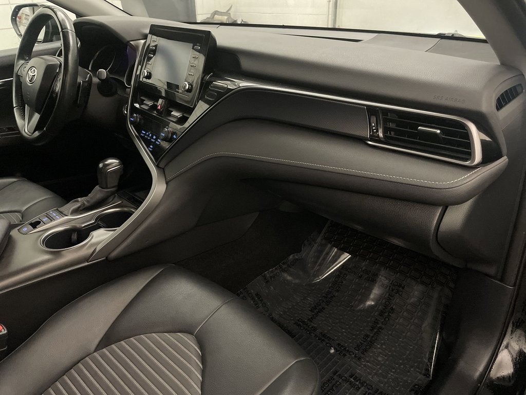 2022 Toyota Camry SE AWD