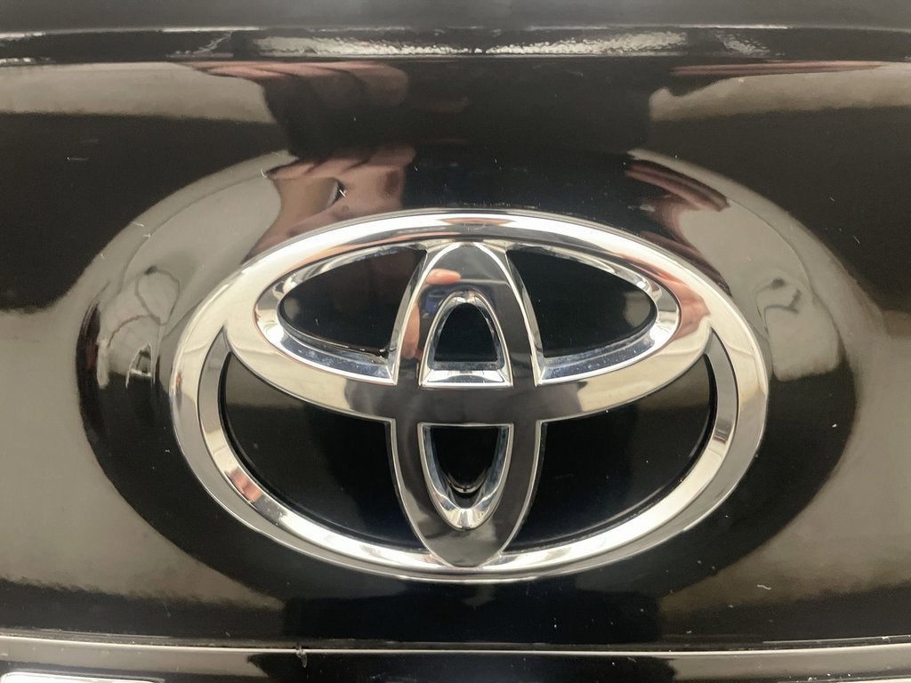 2022 Toyota Camry SE AWD