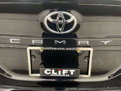 2022 Toyota Camry SE AWD