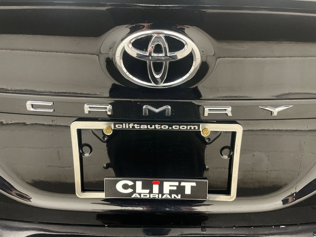 2022 Toyota Camry SE AWD