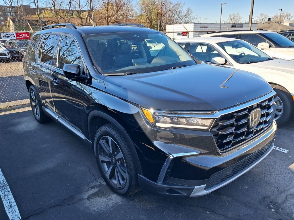 2023 Honda Pilot AWD Elite