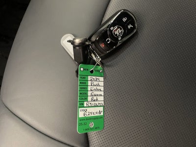 2024 Buick Enclave Essence