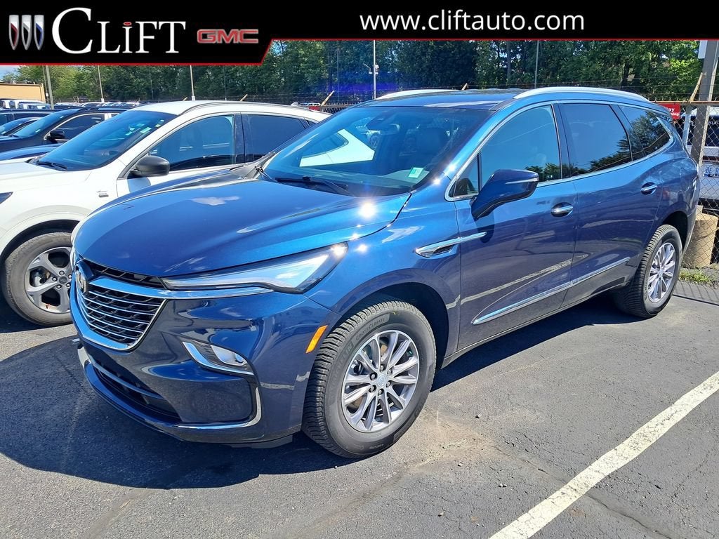 2022 Buick Enclave Essence