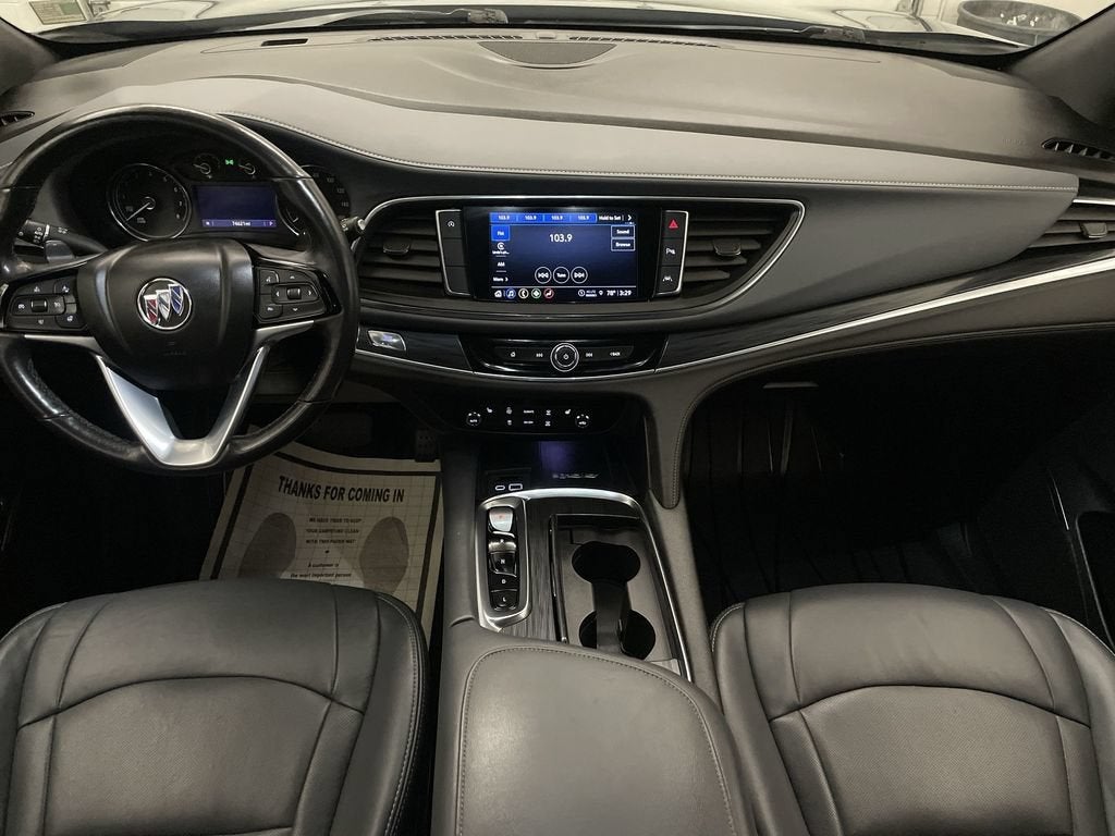 2022 Buick Enclave Essence