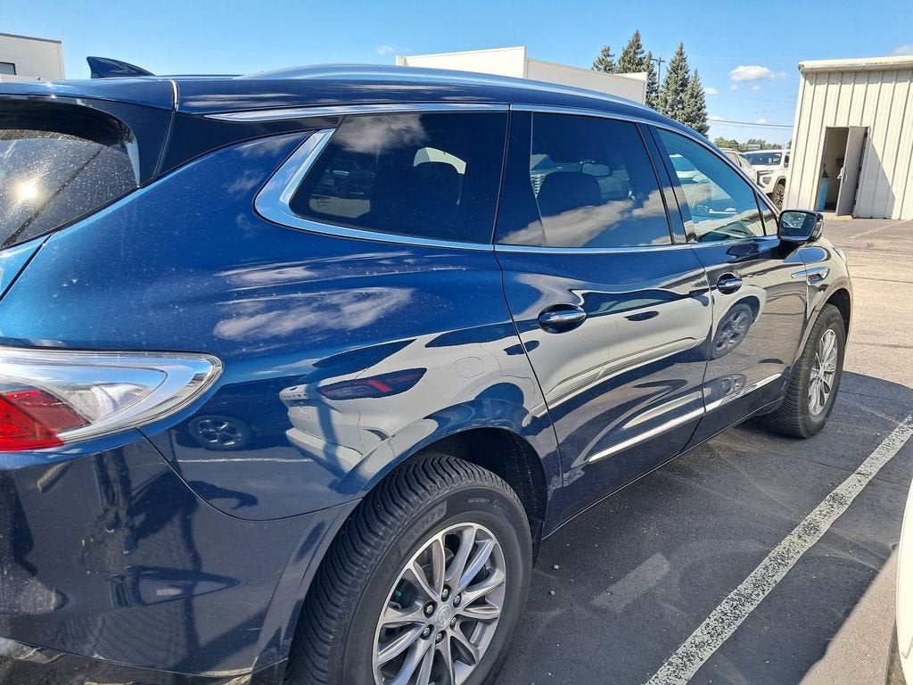 2022 Buick Enclave Essence