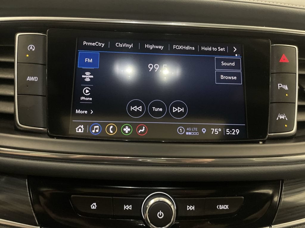 2024 Buick Enclave Essence