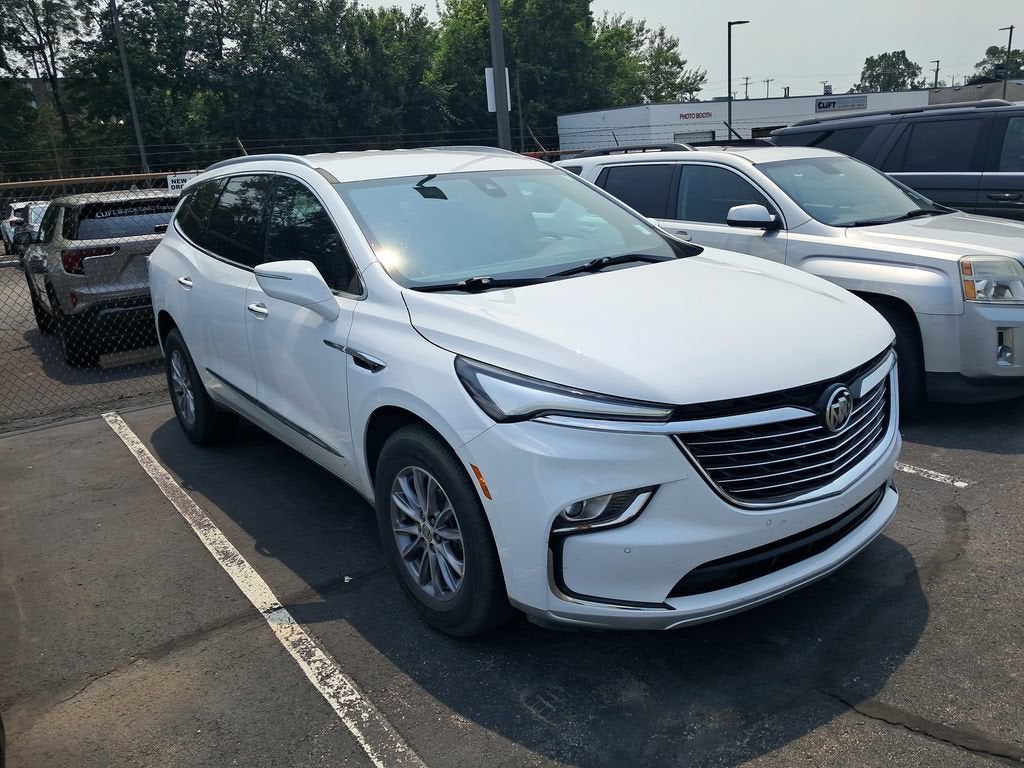 2024 Buick Enclave Essence