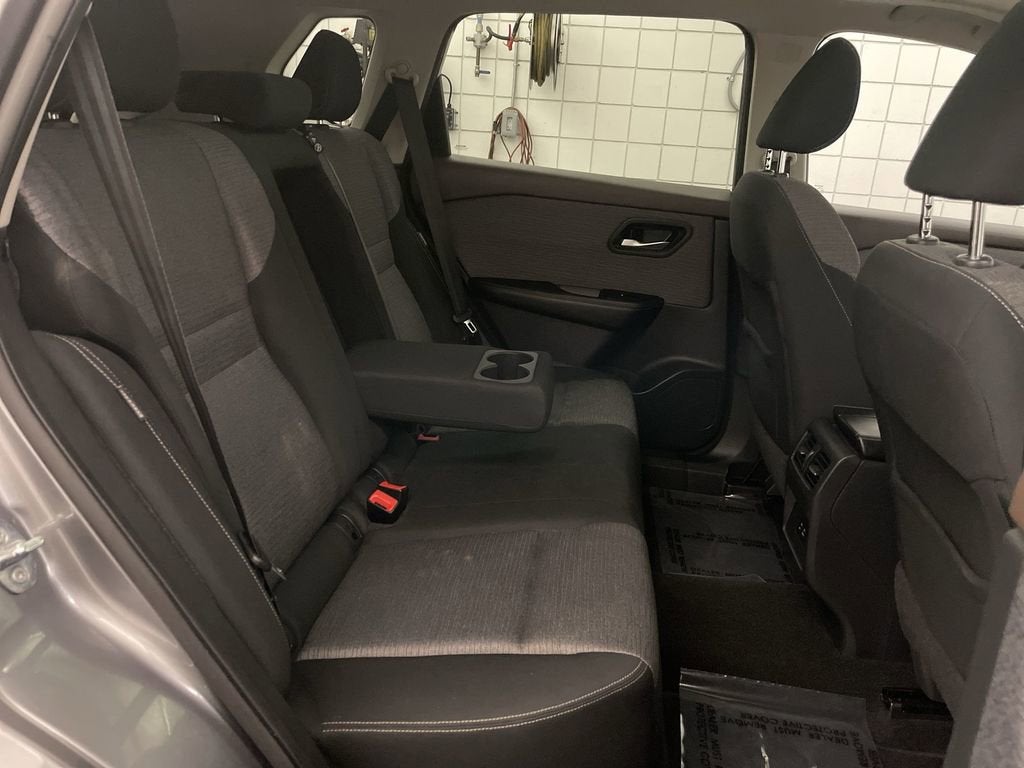 2021 Nissan Rogue SV FWD