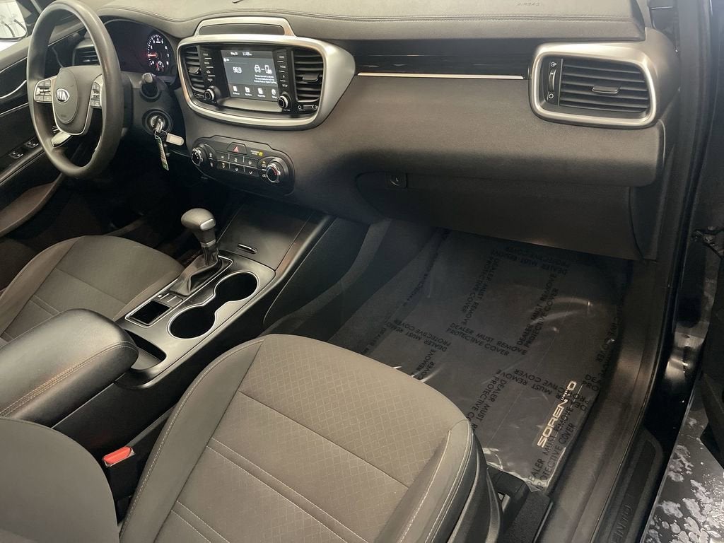 2020 Kia Sorento 2.4L LX