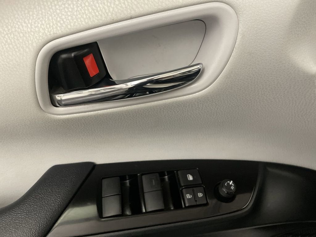 2022 Toyota Prius XLE AWD-e