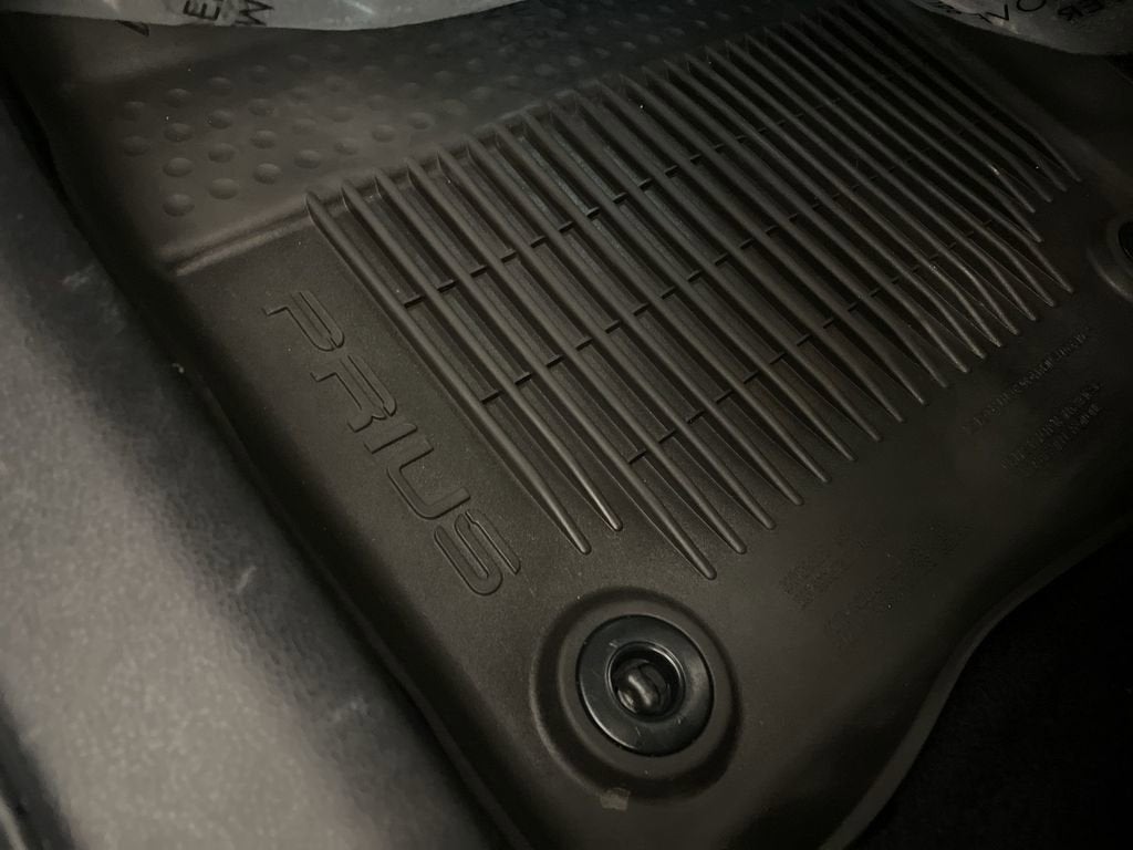 2022 Toyota Prius XLE AWD-e